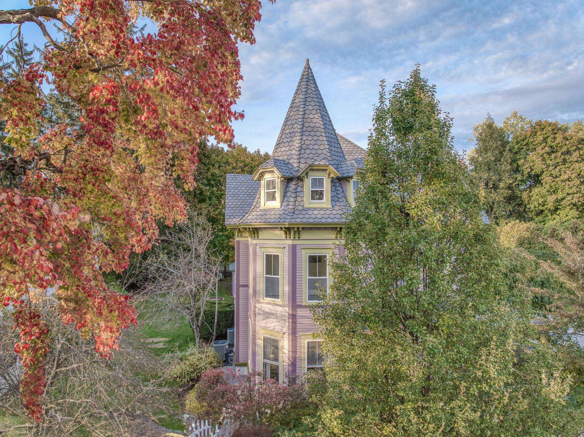 44 Clarke Street Manchester, NH 03104 - Photo 2 of 40