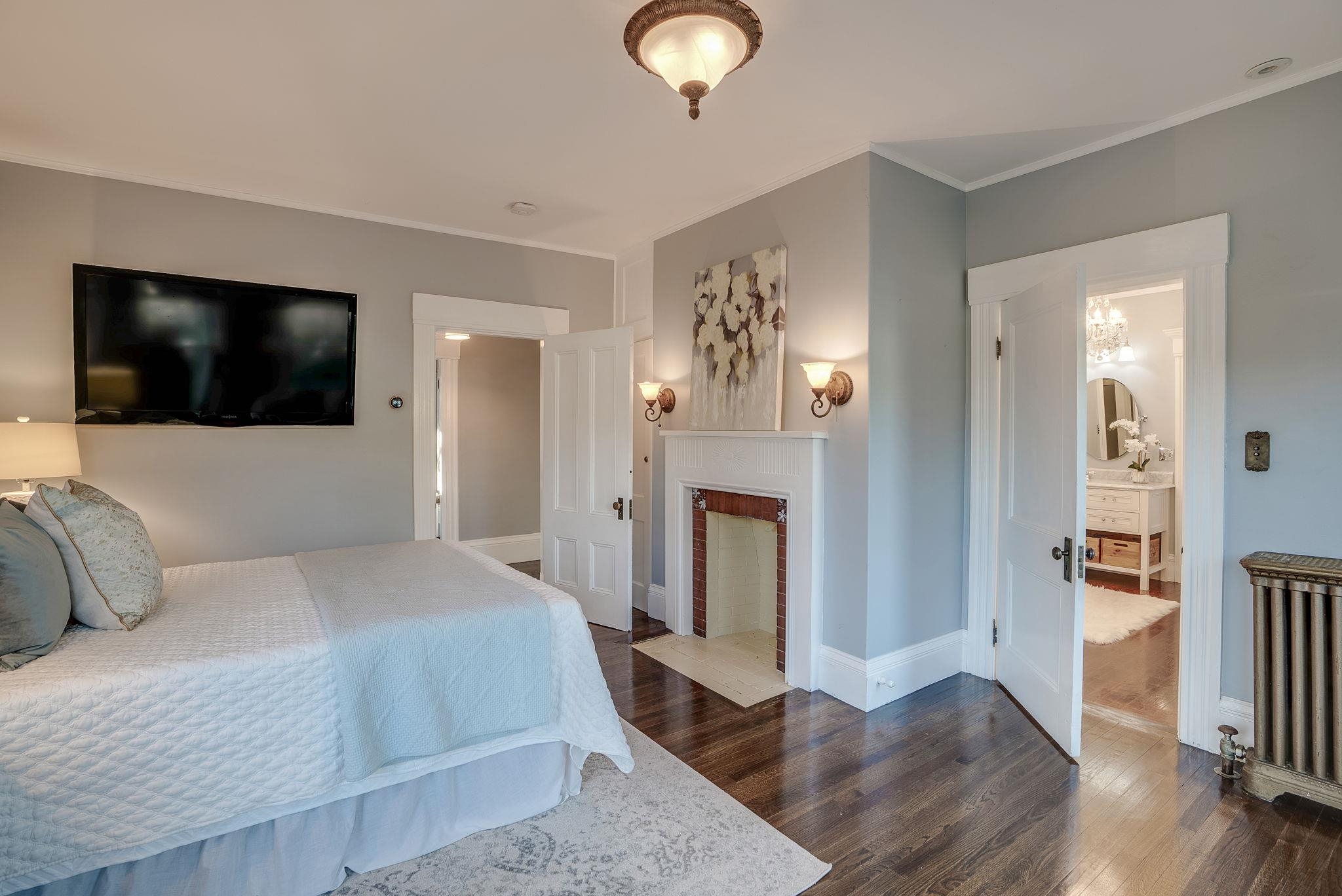 44 Clarke Street Manchester, NH 03104 - Photo 23 of 40