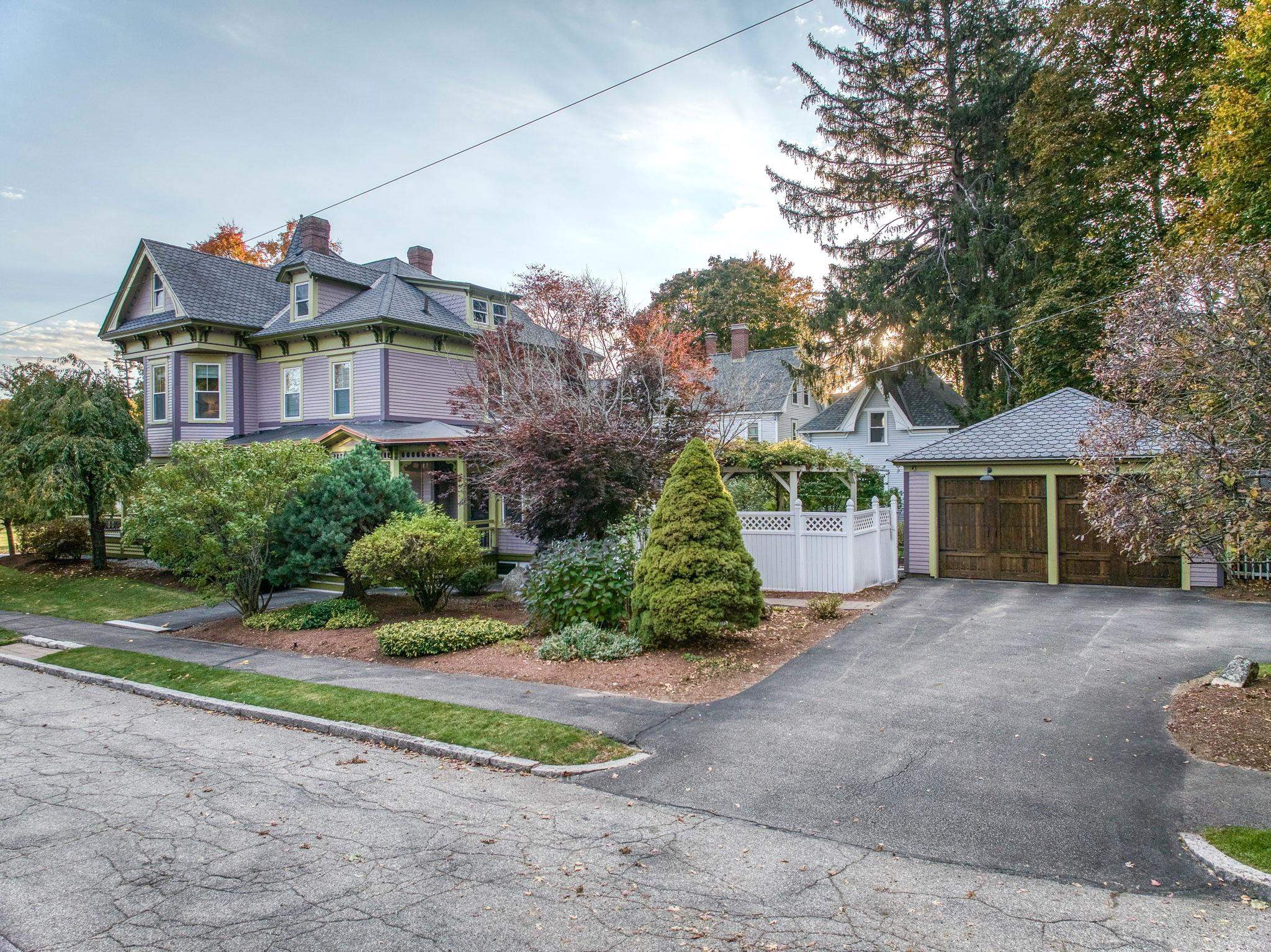 44 Clarke Street Manchester, NH 03104 - Photo 37 of 40