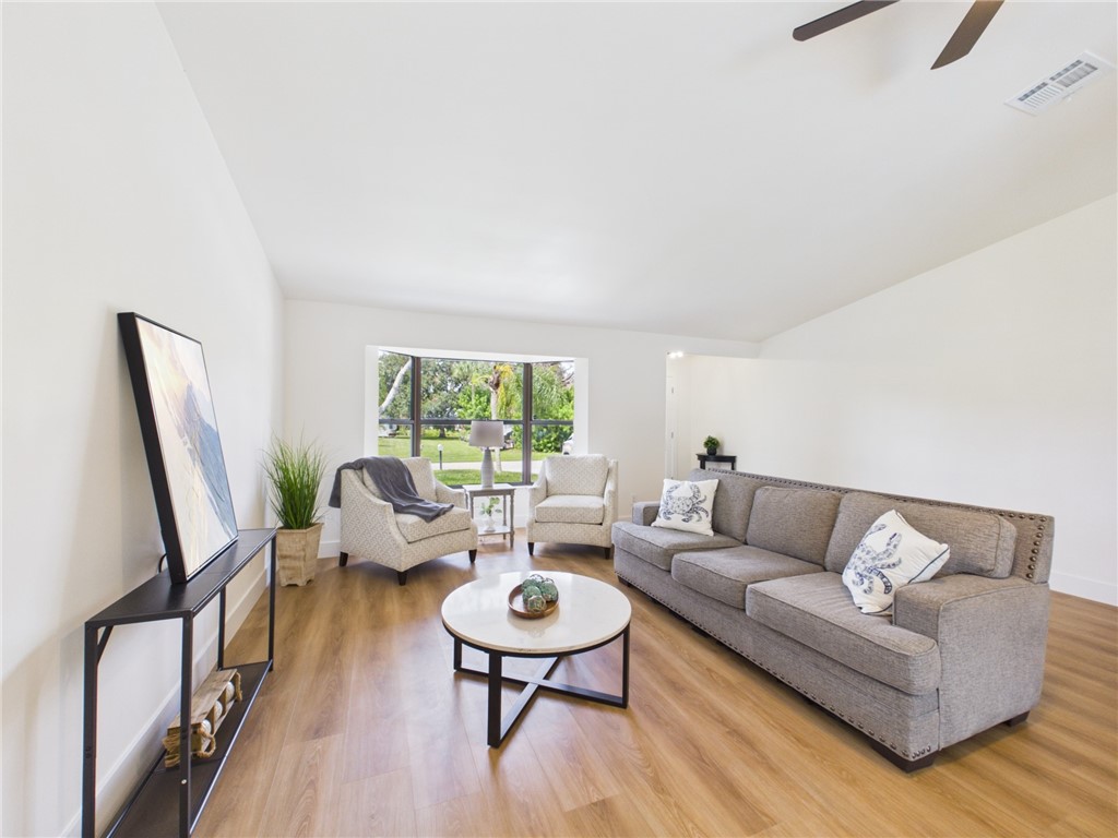 397 Warren Street Sebastian, FL 32958 - Photo 11 of 33 Gallery Image 11