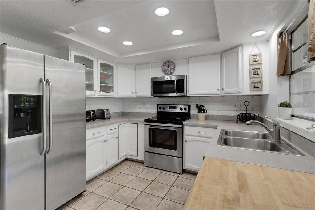 979 Kimball Road Venice, FL 34293 - Photo 12 of 40