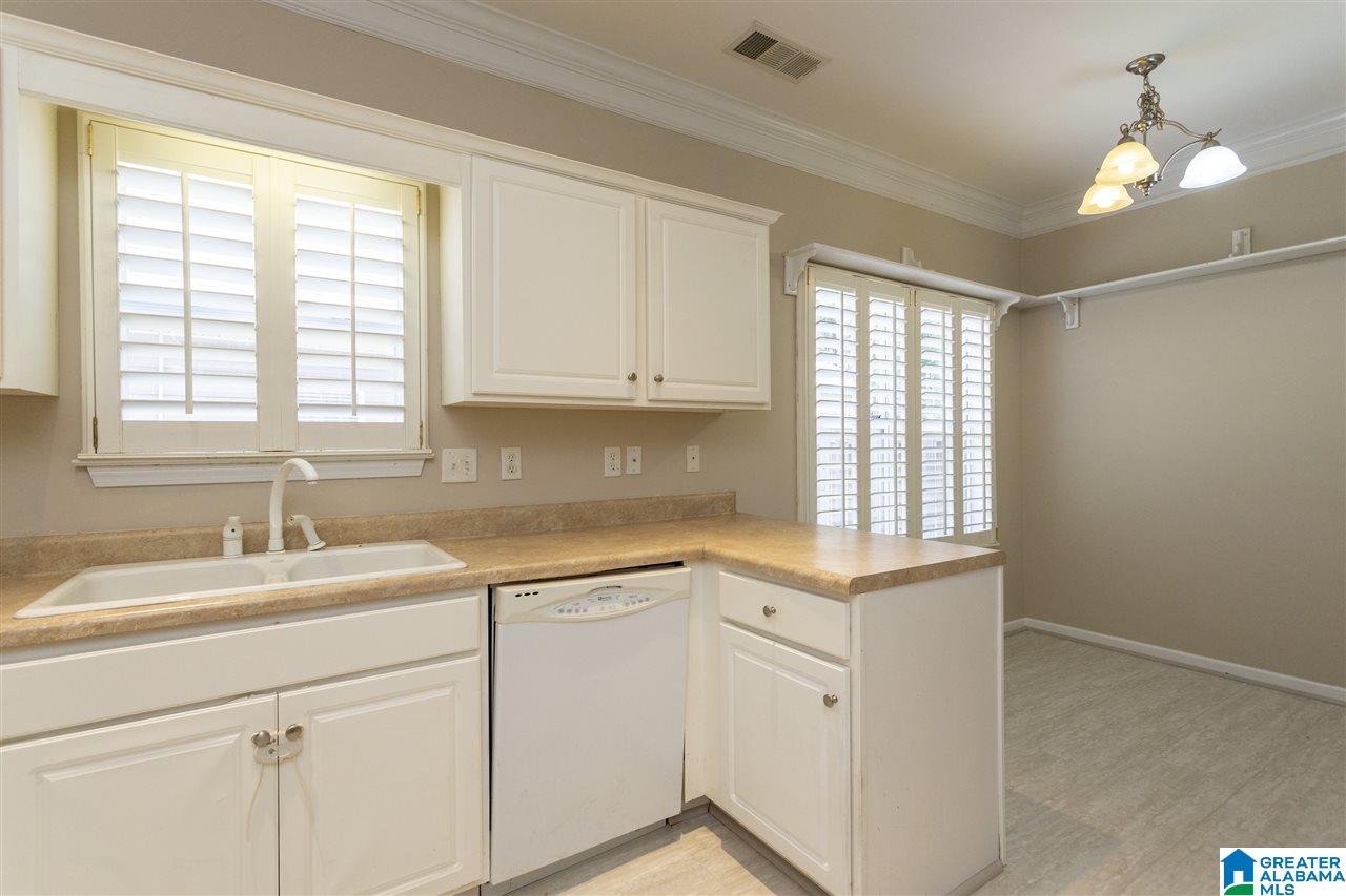 142 Highview Cove Pelham, AL 35124 - Photo 9 of 27