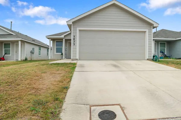 $1,550 | 5875 Coahulia Ridge, Seguin, TX 78155