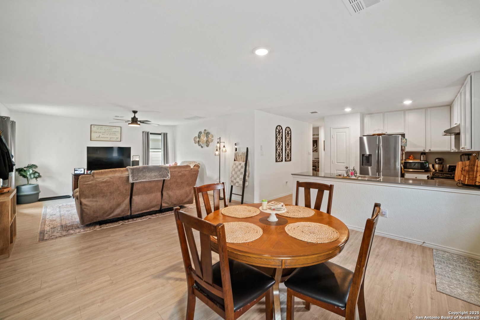 5875 Coahulia Ridge Seguin, TX 78155 - Photo 5 of 15