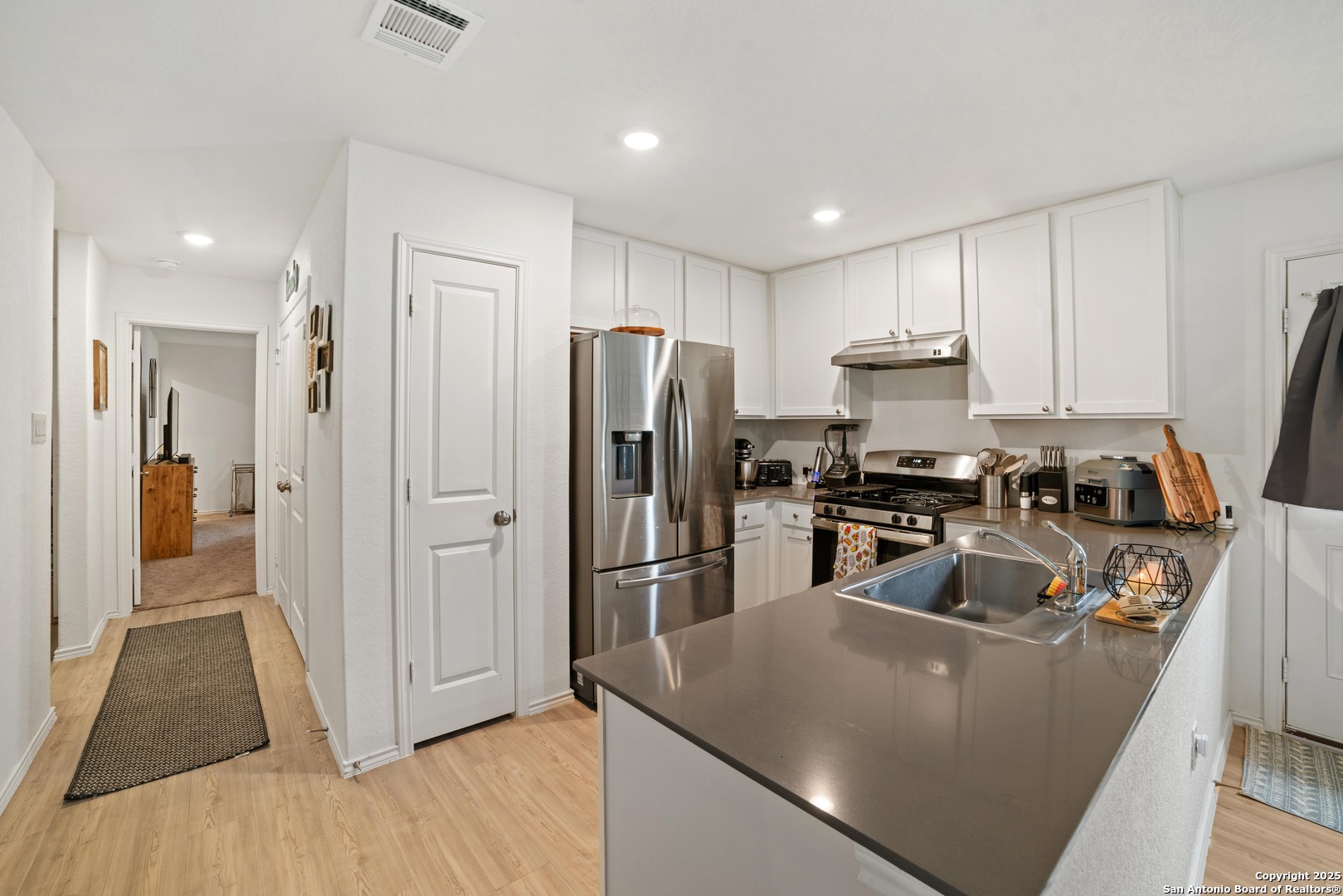 5875 Coahulia Ridge Seguin, TX 78155 - Photo 6 of 15