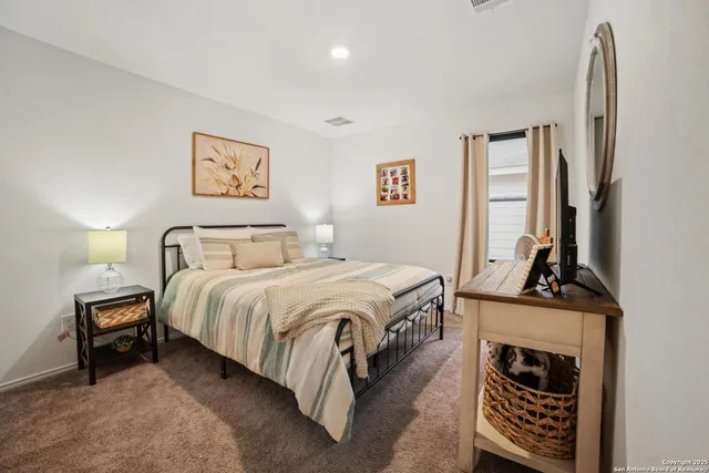 $1,600 | 5875 Coahulia Ridge, Seguin, TX 78155