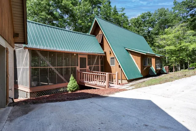 $375,000 | 263 Wells Road, Brasstown, NC 28902