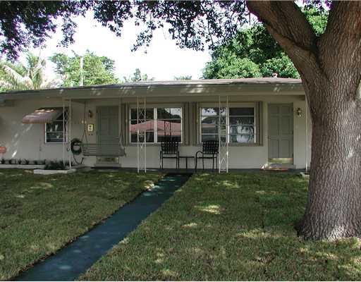2204 Northwest 3rd Avenue Wilton Manors, FL 33311 - Photo 1 of 8 Exterior Front