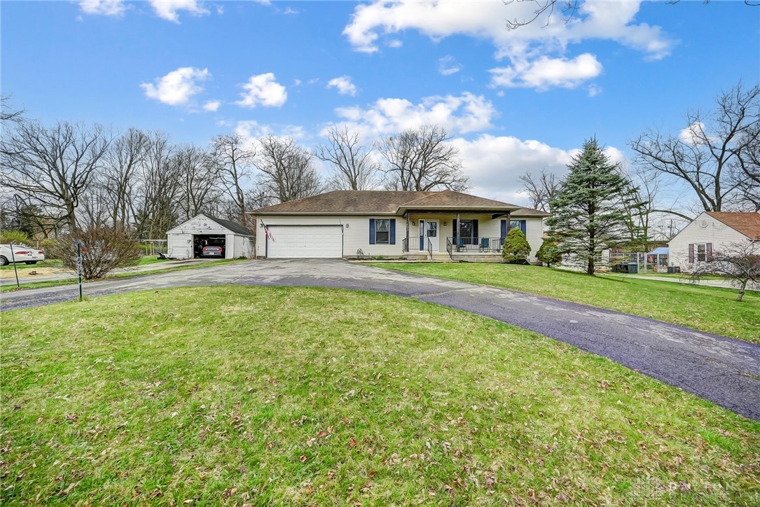 1493 South Burnett Road Springfield, OH 45505 - Photo 5 of 37