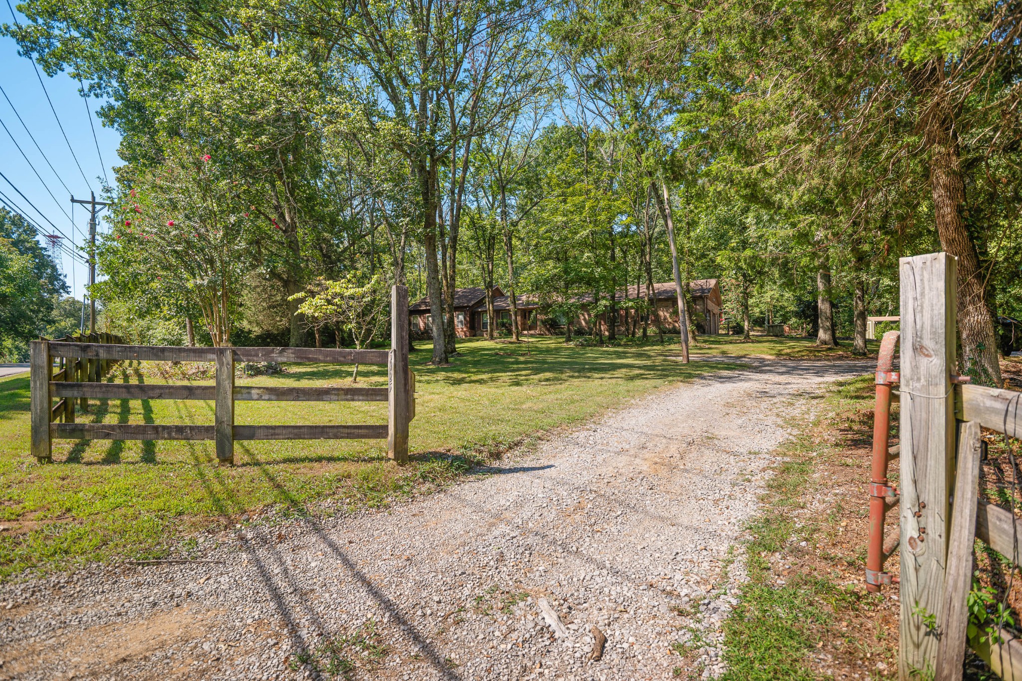 5925 Cane Ridge Road Antioch, TN 37013 - Photo 2 of 39