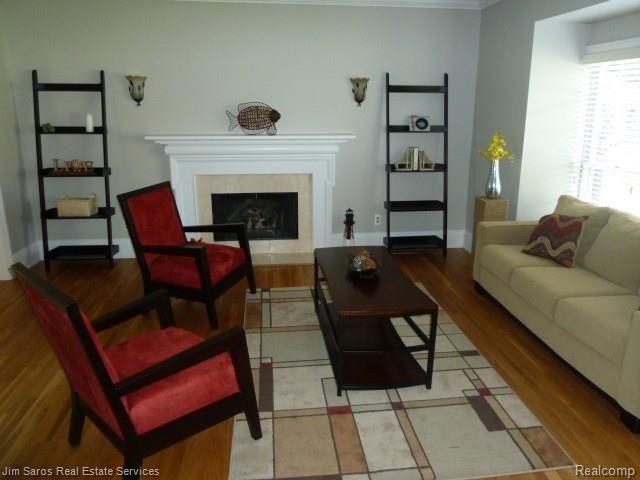 644 Middlesex Road Grosse Pointe, MI 48230 - Photo 19 of 40 P1040660.jpg