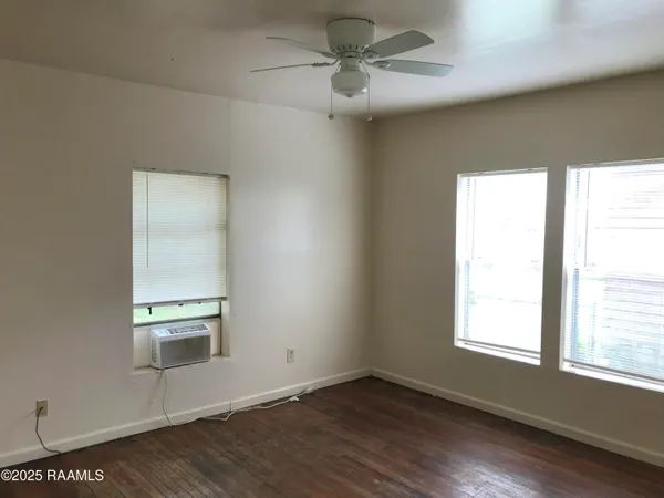 $950 | 810 Irene Street, Lafayette, LA 70501