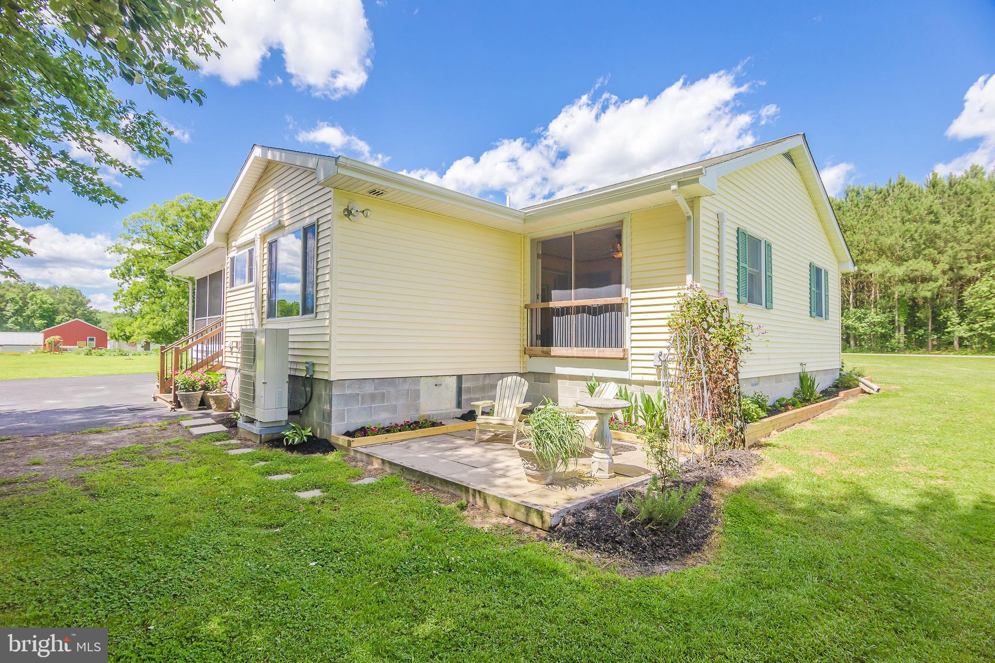 6830 McCabes Corner Road Snow Hill, MD 21863 - Photo 11 of 49 side left with patio