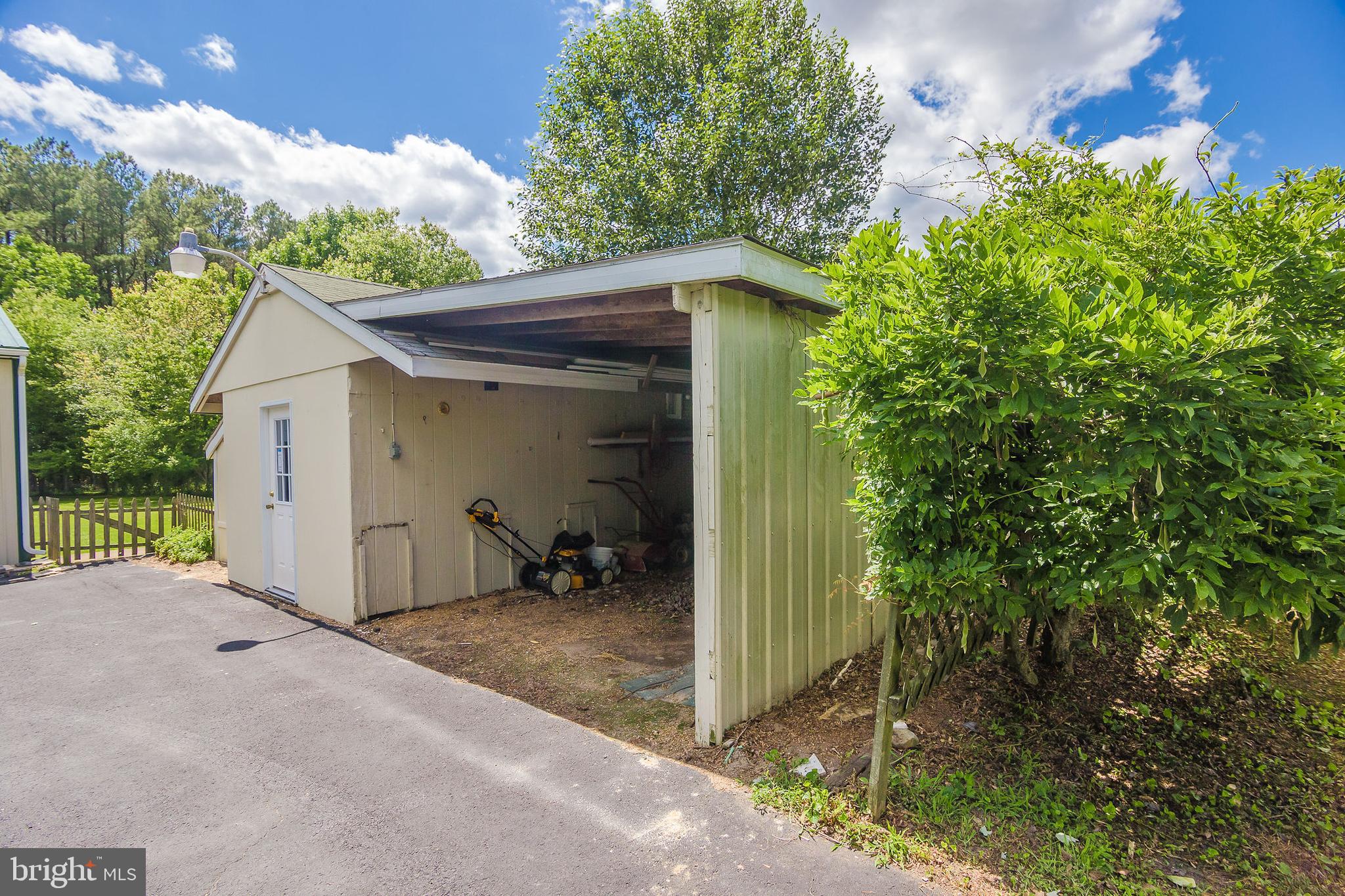 6830 McCabes Corner Road Snow Hill, MD 21863 - Photo 39 of 49 Garden shed