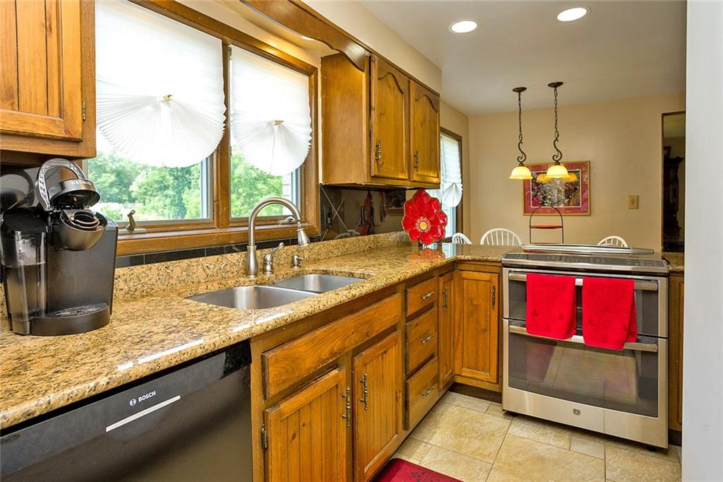 2225 Ramsey Road Monroeville, PA 15146 - Photo 11 of 25 There is an electric cook top and a double oven (one of which is a convection oven).