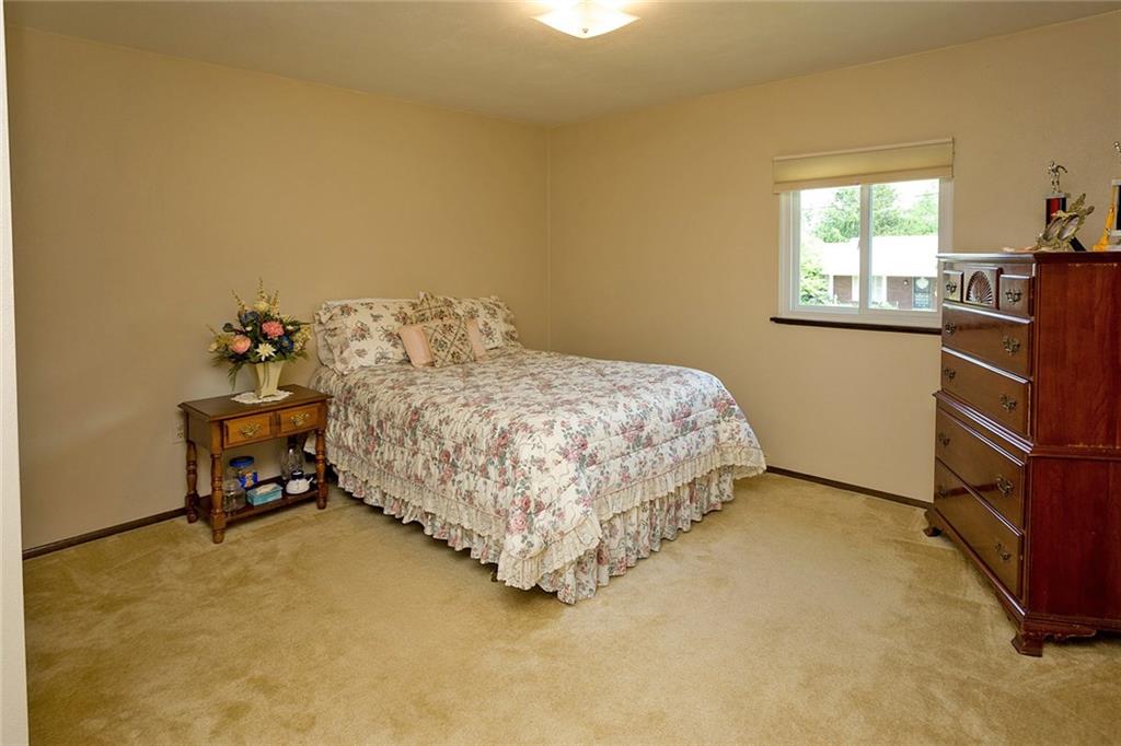 2225 Ramsey Road Monroeville, PA 15146 - Photo 22 of 25 Even the second bedroom is a nice size (13x10)