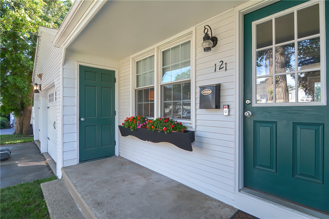 121 West Blue Ridge Road Cranston, RI 02920 - Photo 3 of 46 Gallery Image 3