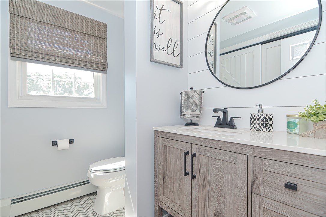 121 West Blue Ridge Road Cranston, RI 02920 - Photo 9 of 46 Gallery Image 9