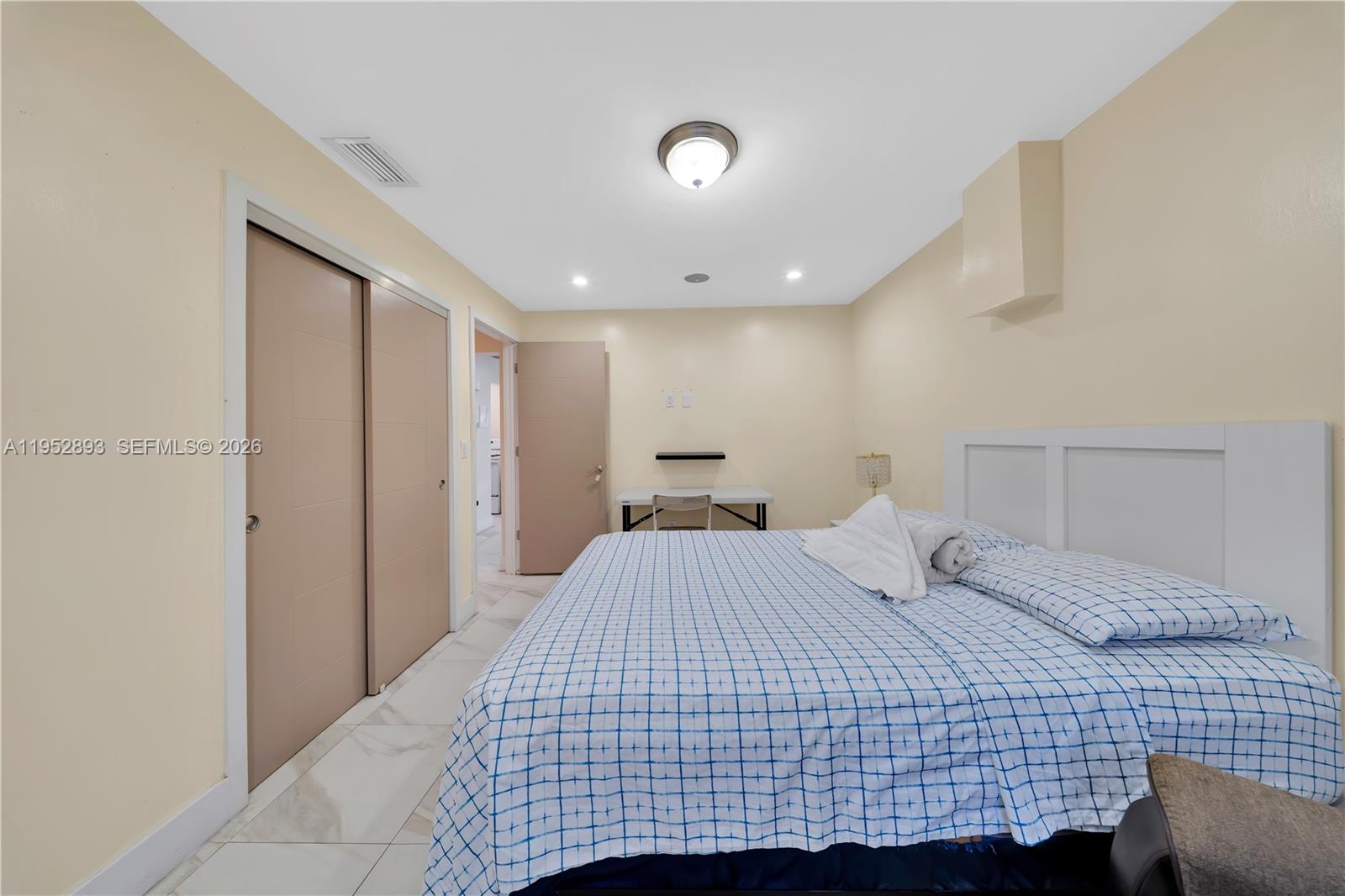 458 East 20th Street Hialeah, FL 33013 - Photo 16 of 54 Photo 16