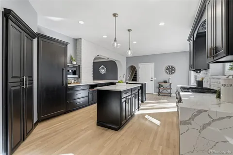 $1,750,000 | 37 Elk Lane, Littleton, CO 80127