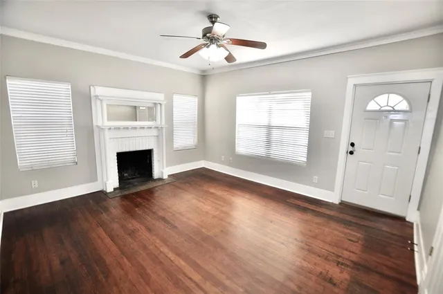 $1,350 | 814 West Ball Street, Weatherford, TX 76086