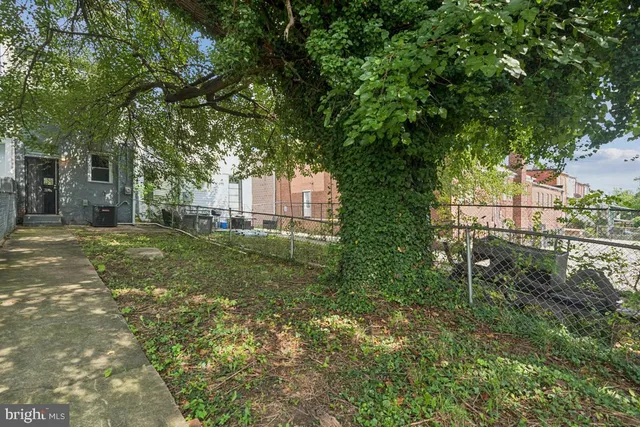 $136,000 | 210 South Loudon Avenue, Baltimore, MD 21229