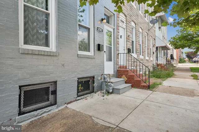 $136,000 | 210 South Loudon Avenue, Baltimore, MD 21229