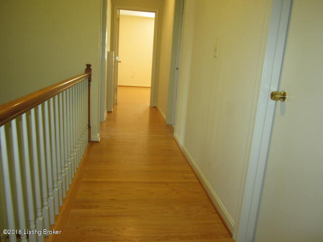 4809 Crofton Road Louisville, KY 40207 - Photo 19 of 25 Upstairs Hall