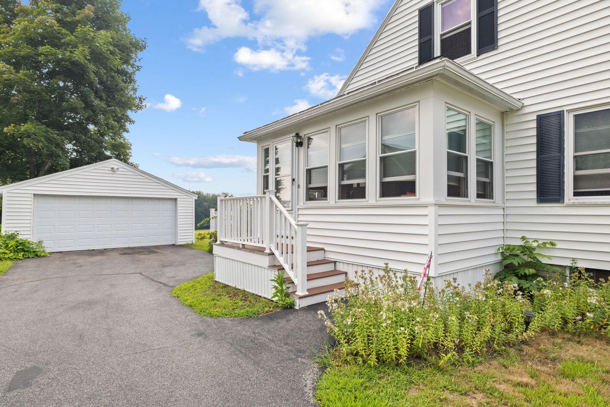 239 Dover Point Road Dover, NH 03820 - Photo 13 of 40