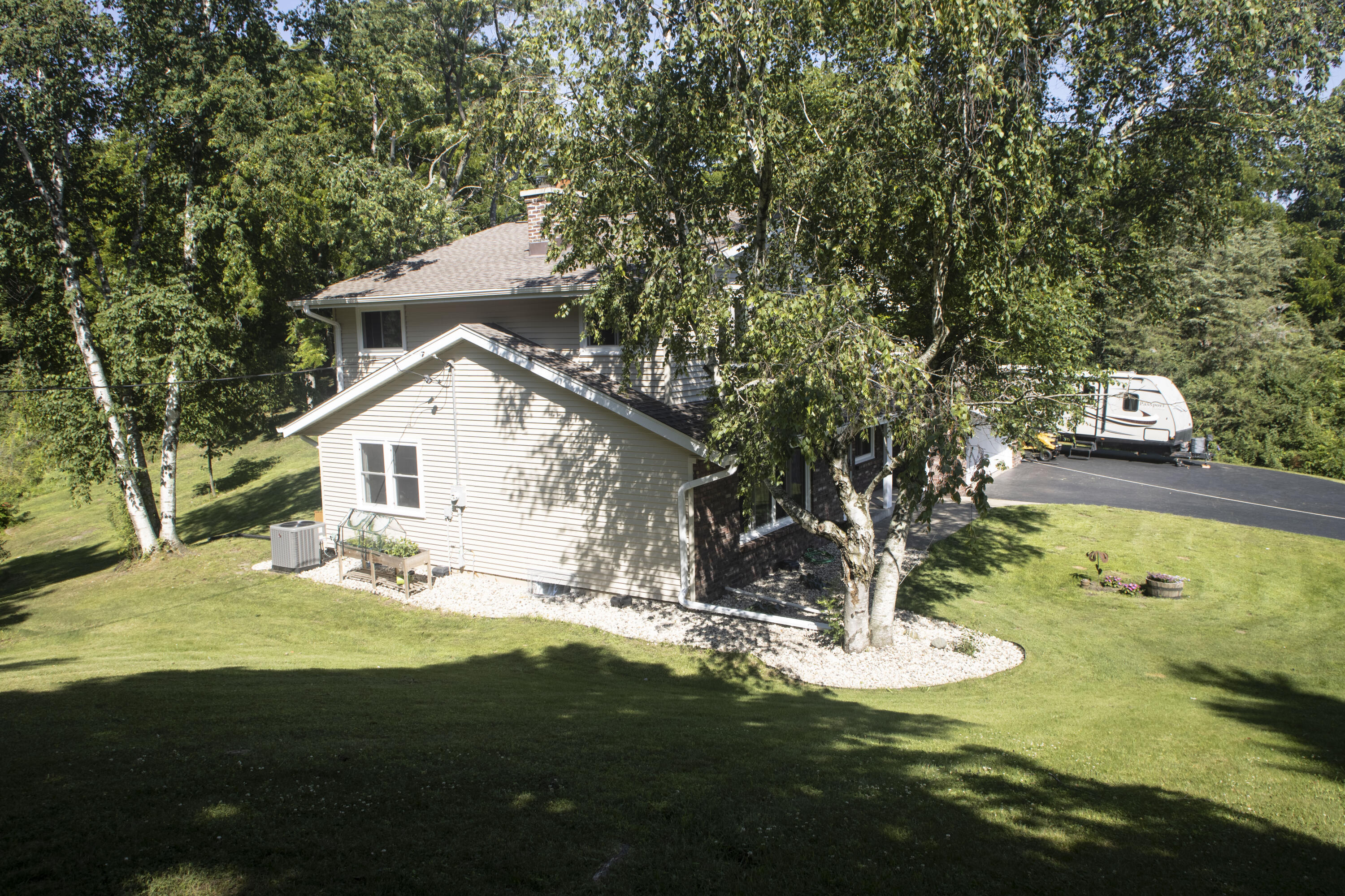 W305s6790 County Rd I Mukwonago, WI 53149 - Photo 4 of 42 P5