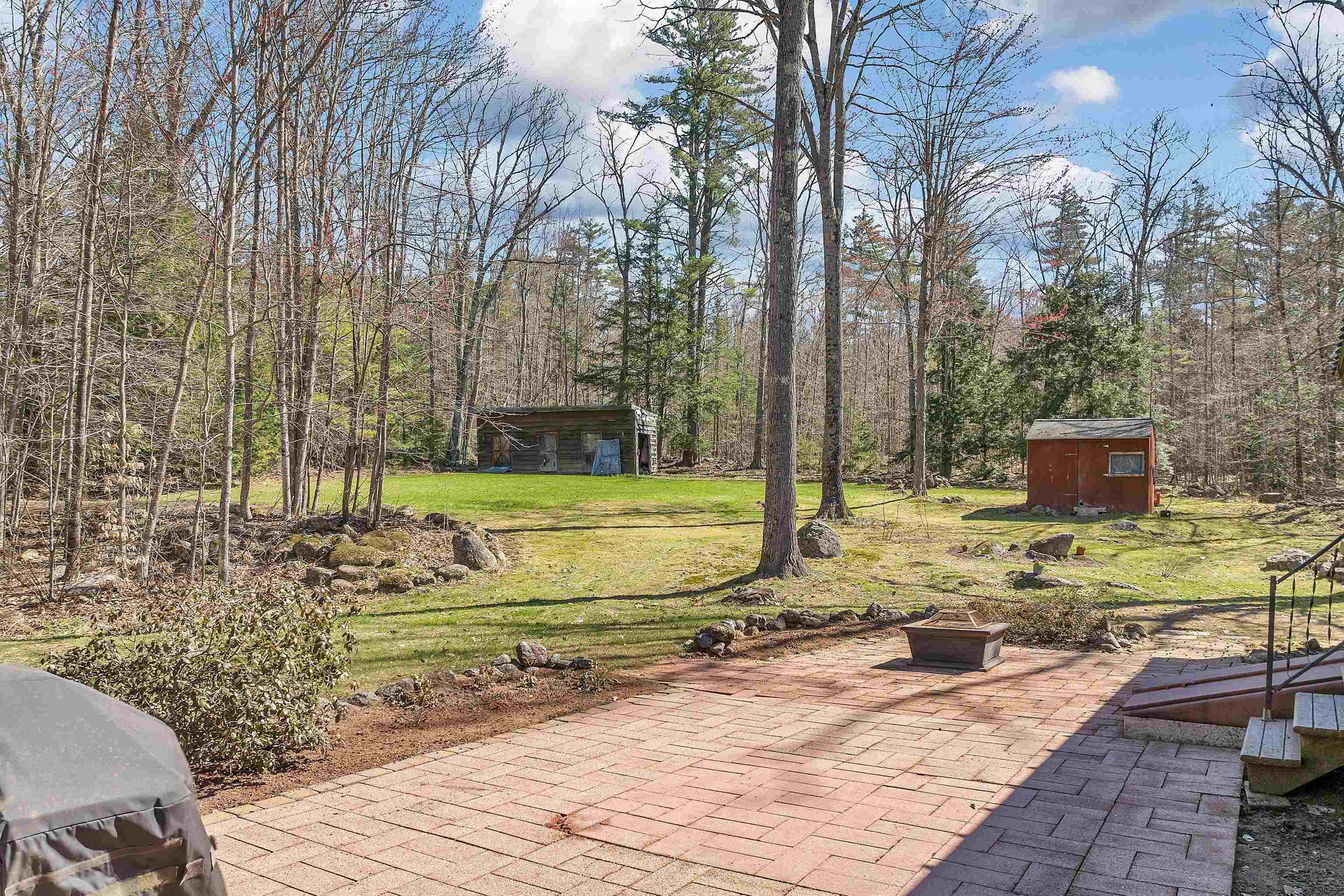 595 Beard Road Hillsborough, NH 03244 - Photo 22 of 34