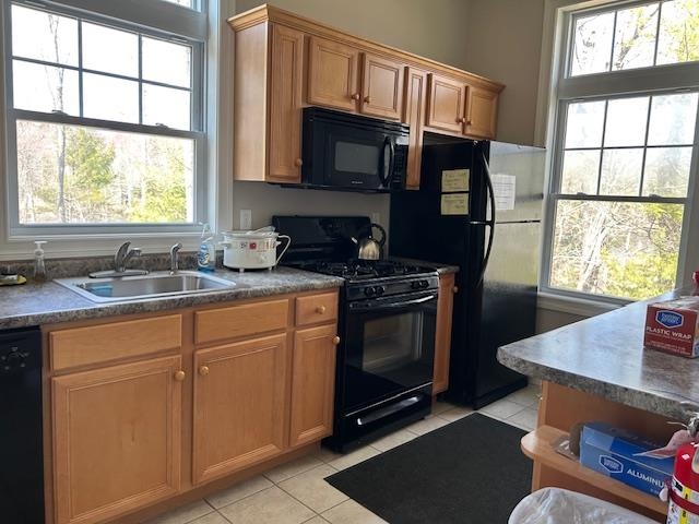 17 Sherwood Road, Unit 17 Raymond, NH 03077 - Photo 33 of 36 Gallery Image 33