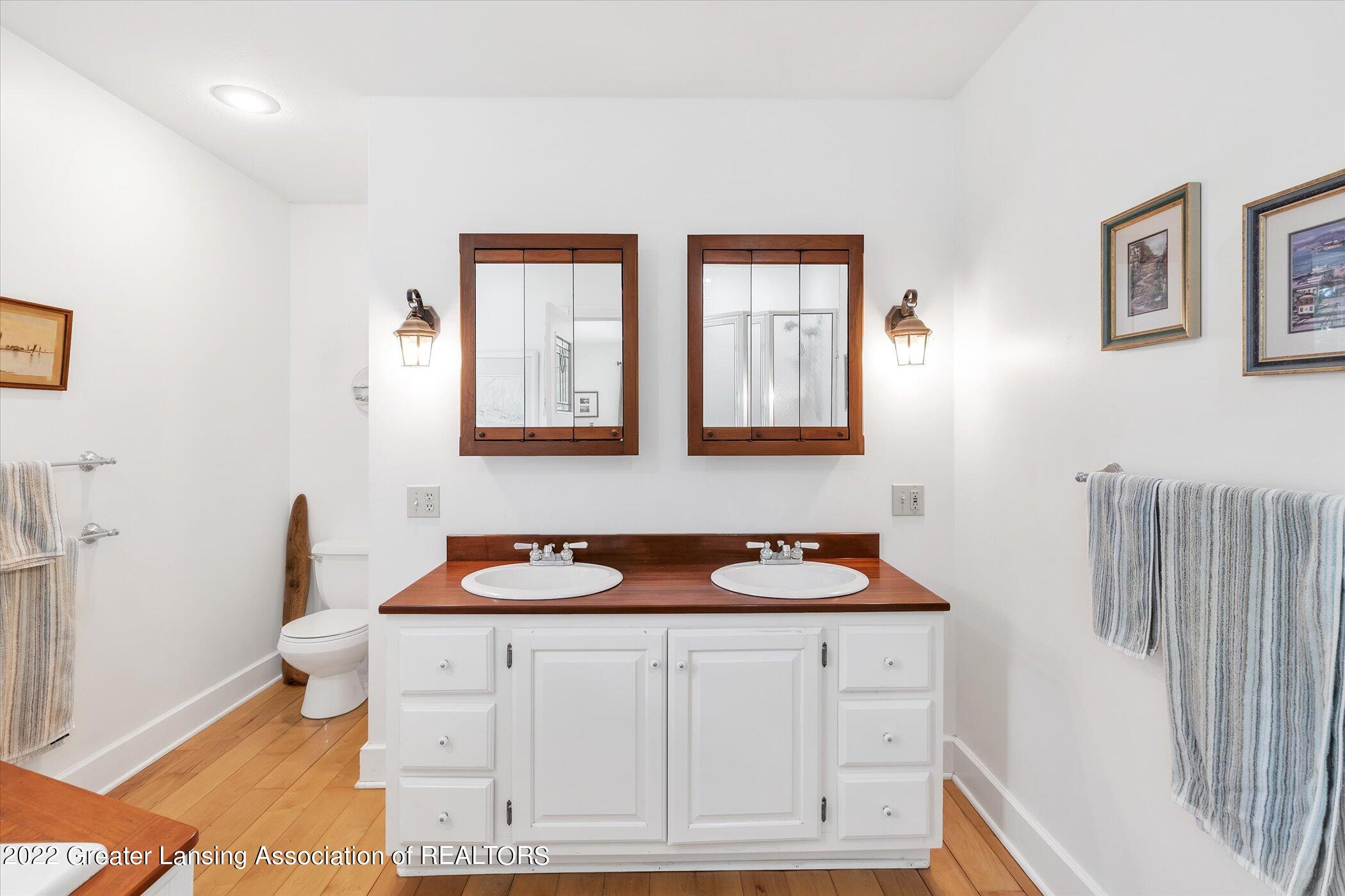 2621 Dobie Road Mason, MI 48854 - Photo 26 of 55 Bath