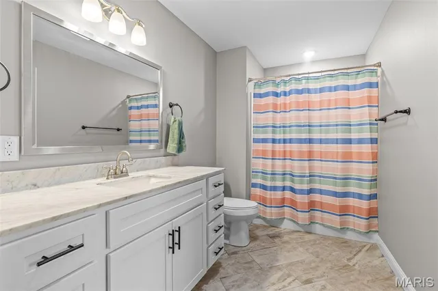 $299,900 | 1750 Lakeshore Drive, Farmington, MO 63640