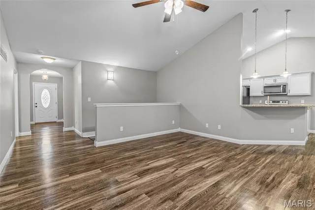 $299,900 | 1750 Lakeshore Drive, Farmington, MO 63640