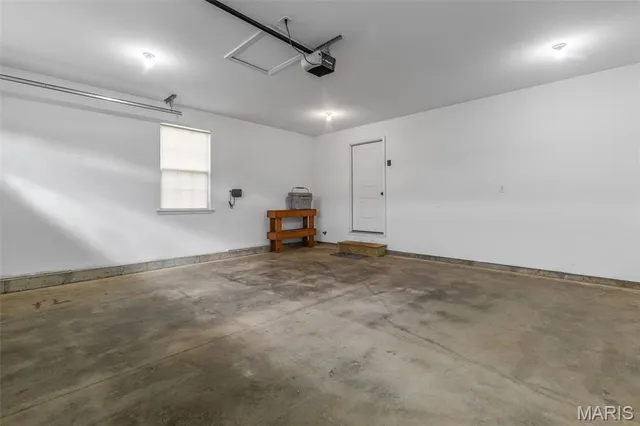 $299,900 | 1750 Lakeshore Drive, Farmington, MO 63640