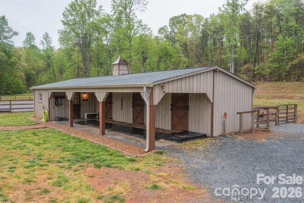 1091 Bill Collins Road Columbus, NC 28722 - Photo 3 of 30 Gallery Image 3