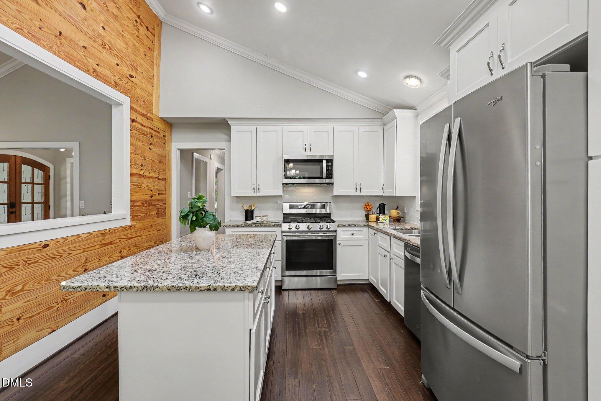 1012 Lansing Avenue Durham, NC 27713 - Photo 13 of 38 012_file_5243