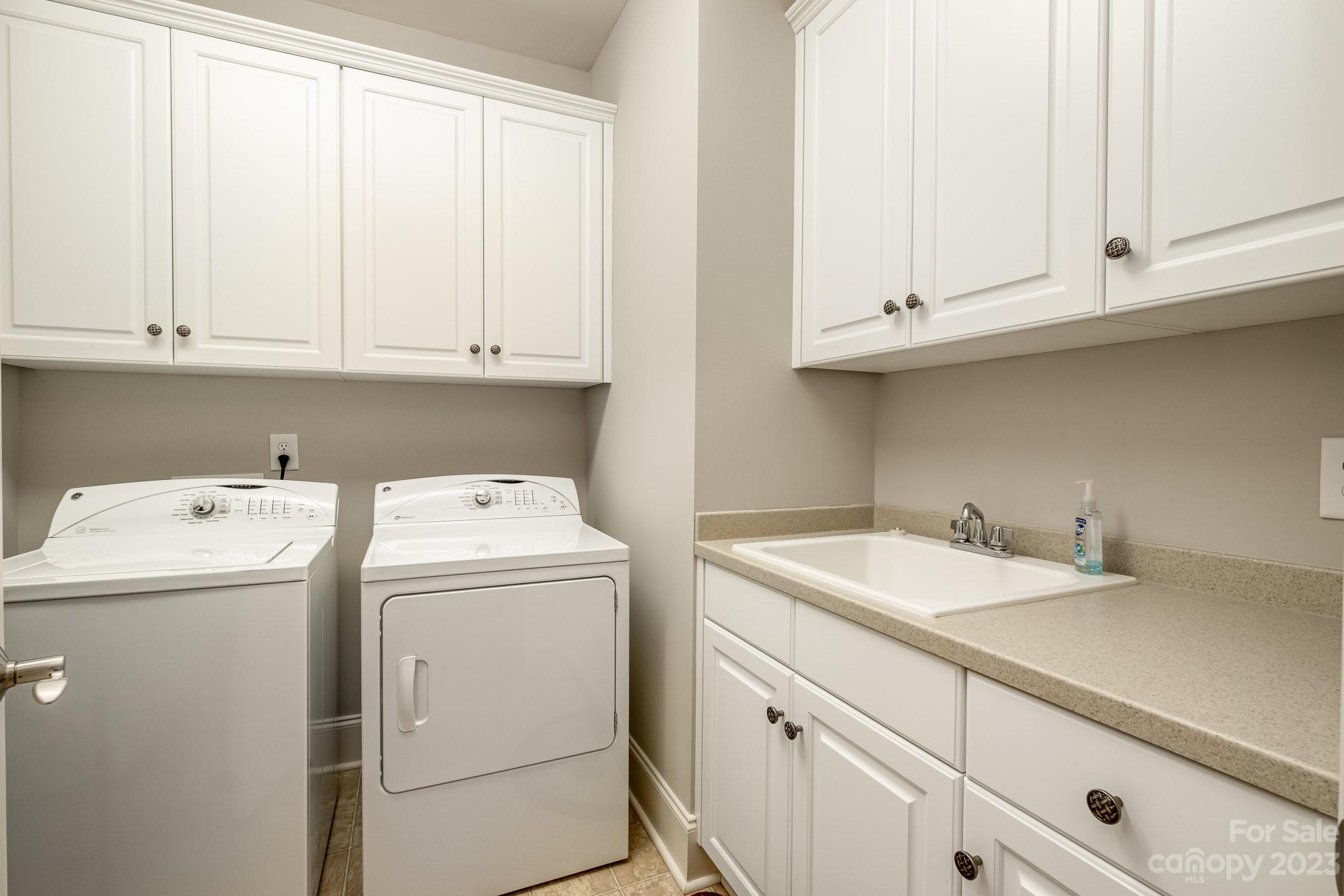 4733 Campobello Drive Monroe, NC 28110 - Photo 25 of 43 a utility room with dryer and washer