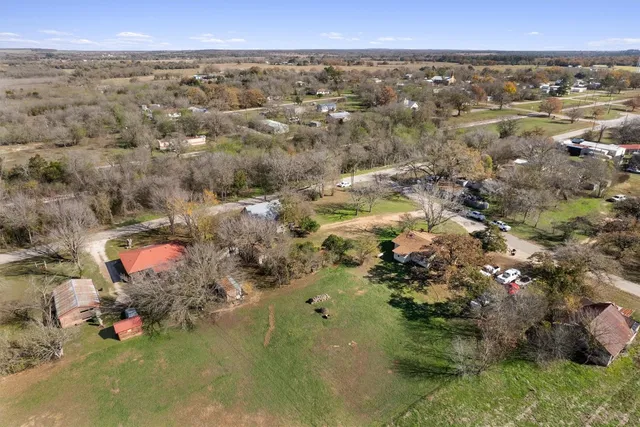 $159,000 | 523 Old Highway 20, McDade, TX 78650
