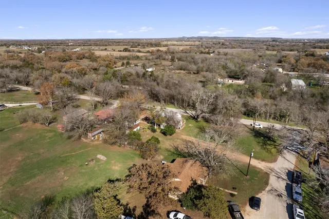 $159,000 | 523 Old Highway 20, McDade, TX 78650