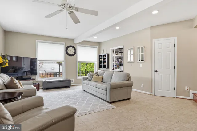 $3,400 | 7137 Murray Lane, Annandale, VA 22003