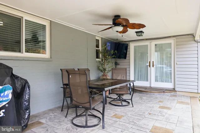 $3,400 | 7137 Murray Lane, Annandale, VA 22003