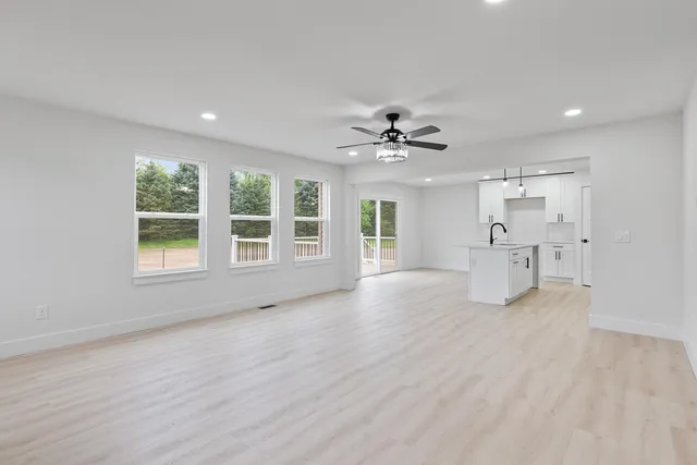 $319,000 | 2577 East Valley Road, Adrian, MI 49221