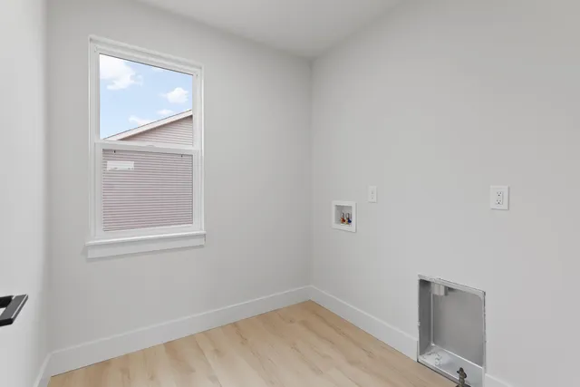 $319,000 | 2577 East Valley Road, Adrian, MI 49221