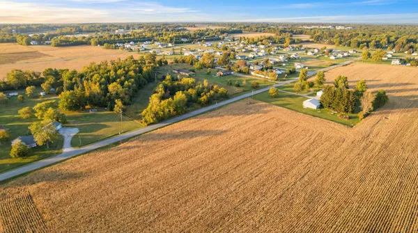 $318,100 | 2577 East Valley Road, Adrian, MI 49221