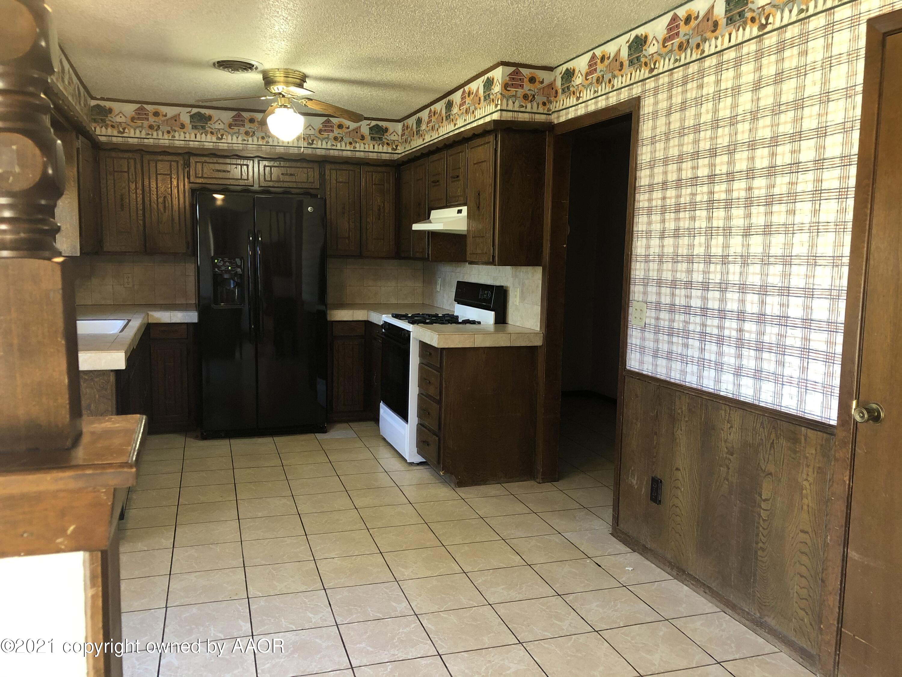 5216 South Fannin Street Amarillo, TX 79110 - Photo 8 of 17 5216 S FANNIN