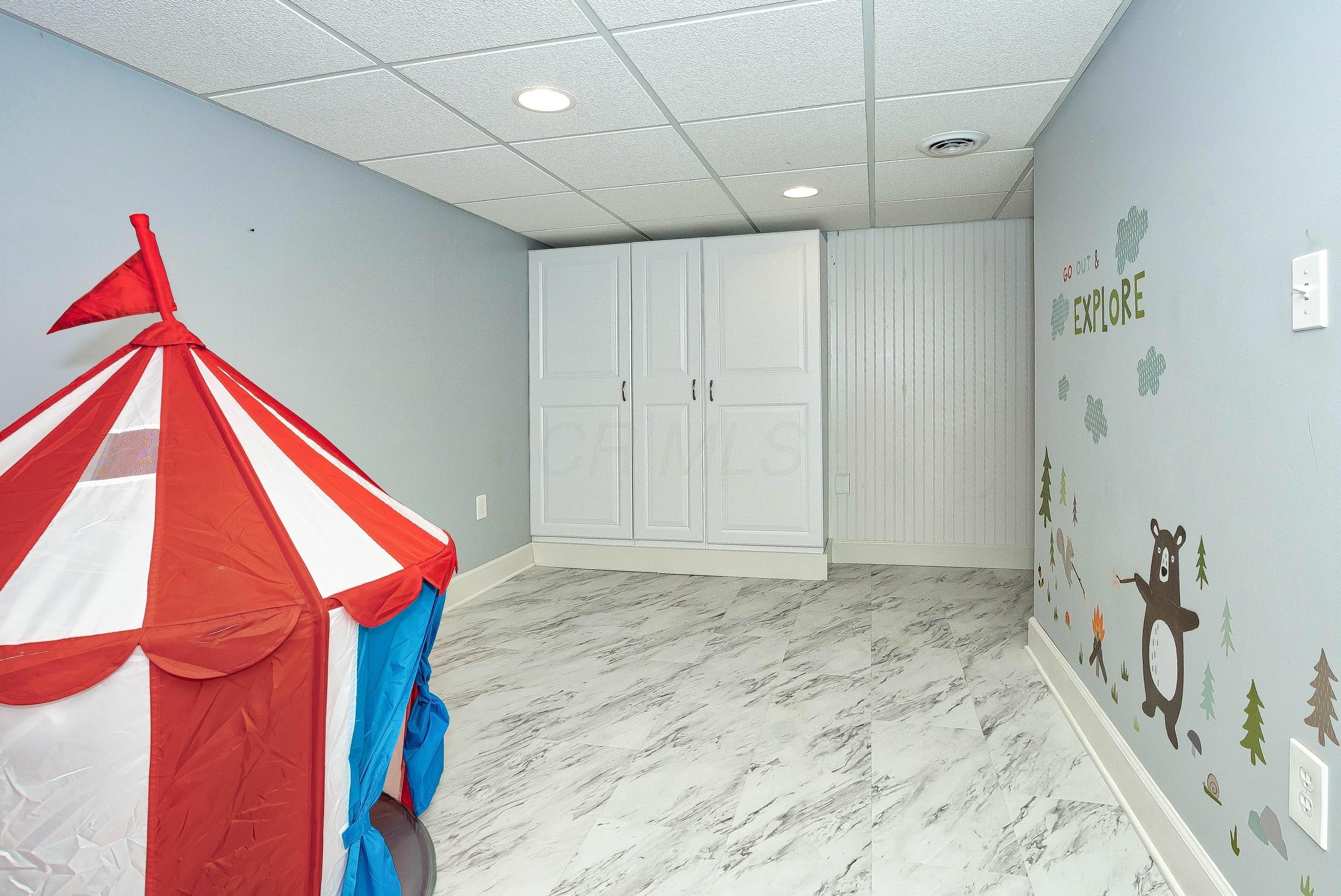 2079 Milden Road Columbus, OH 43221 - Photo 26 of 43