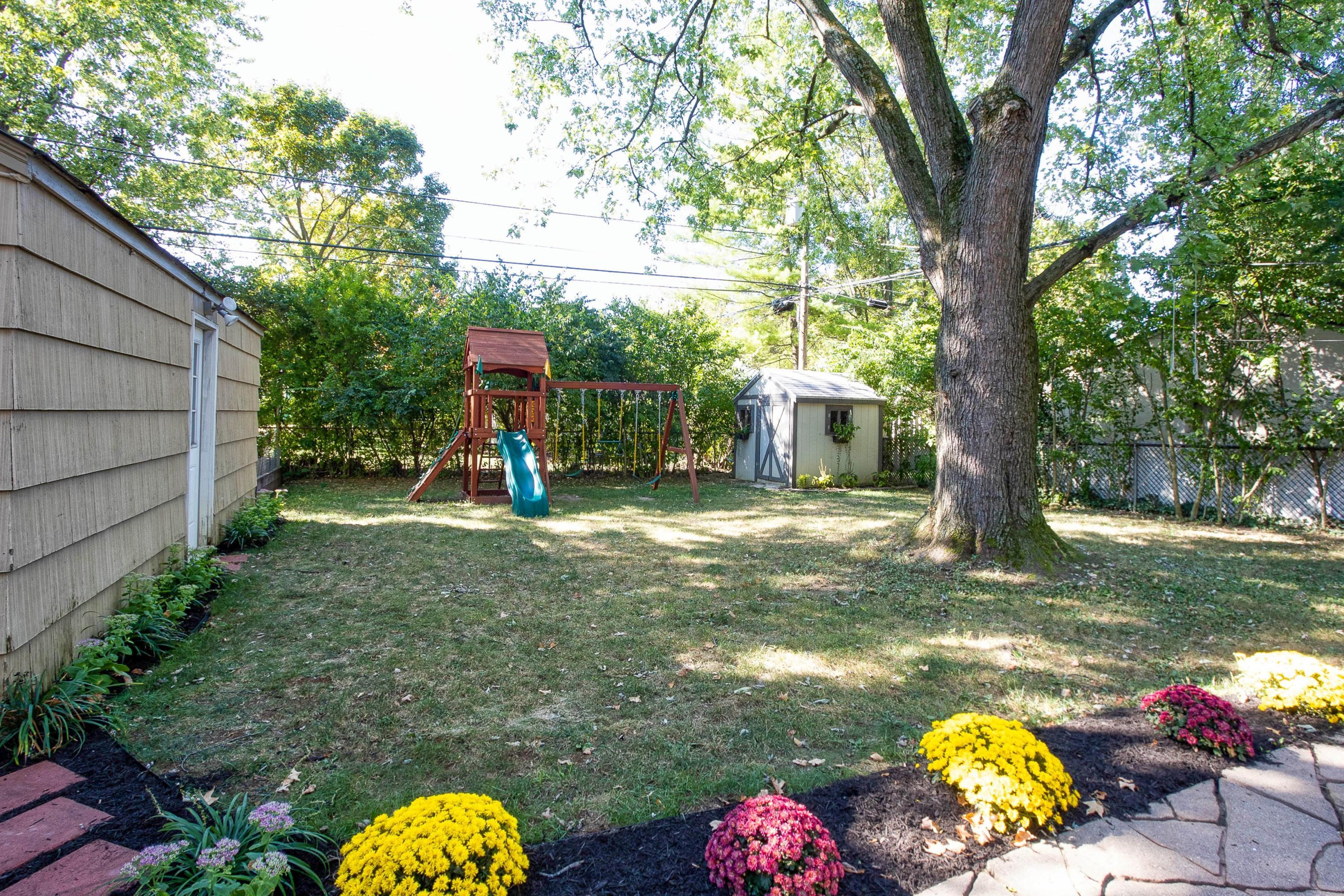 2079 Milden Road Columbus, OH 43221 - Photo 4 of 43