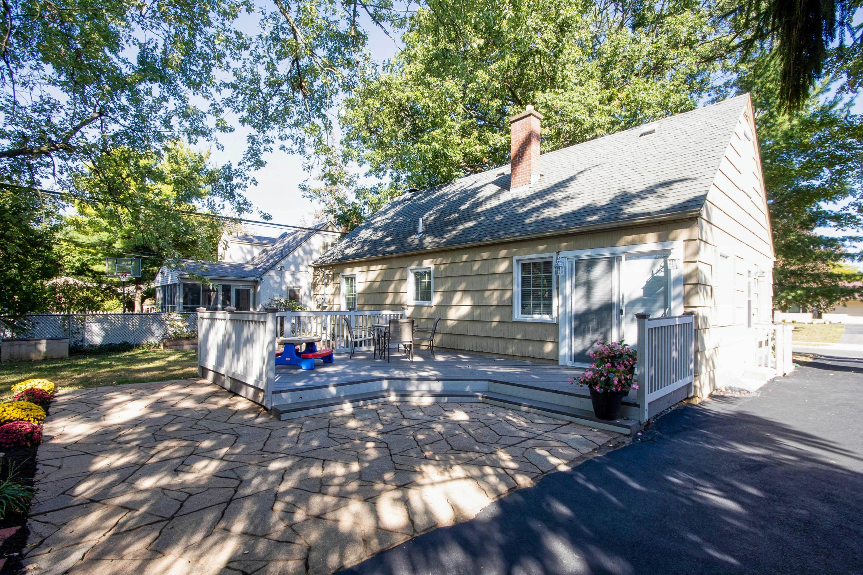 2079 Milden Road Columbus, OH 43221 - Photo 6 of 43